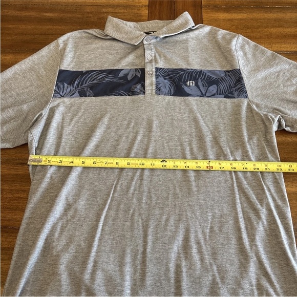 Travis Mathew Polo Shirt Hawaiian Palm Stripe Gray Blue Golf Performance Sz 2XL - Picture 4 of 13